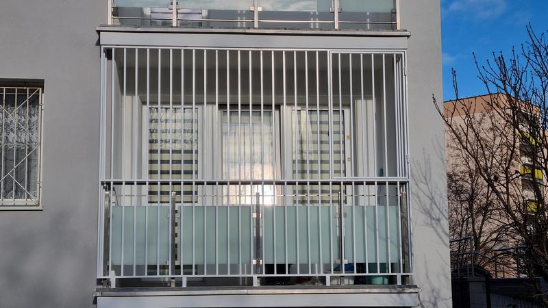 Montaż krat w oknach