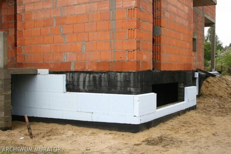 Jak wybrać najlepszy styropian do fundamentów z Castoramy?