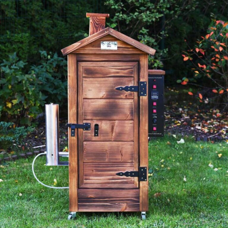 Jak zbudować własną wędzarnię – krok po kroku do smaku domowych wędlin