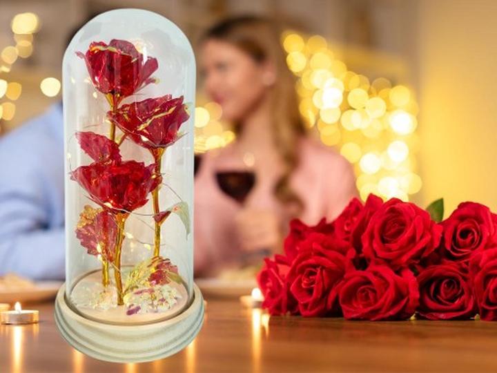 Kompozycje z różami w malarstwie akrylowym