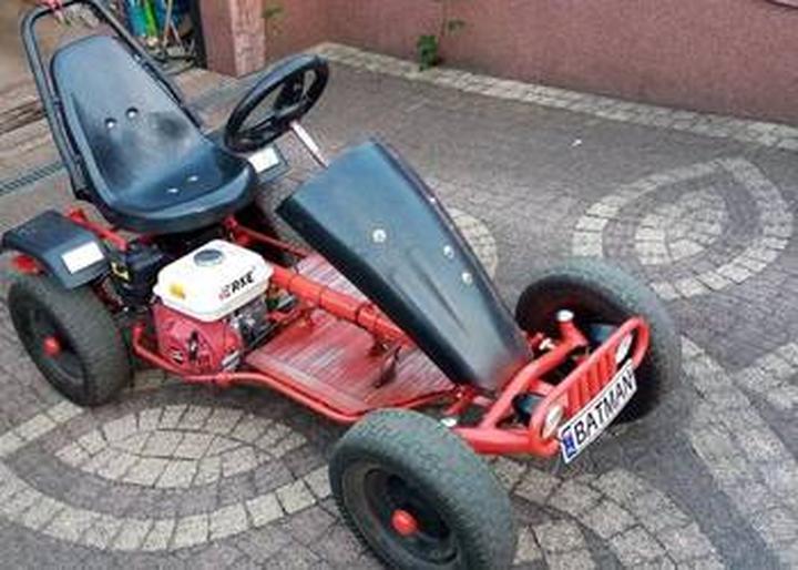 Silnik od kosiarki w gokarcie