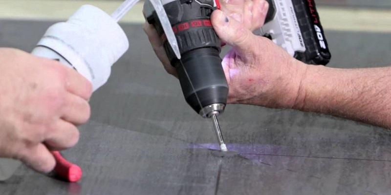 Jak uniknąć pęknięć płytek