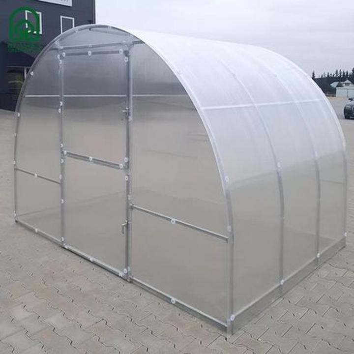 Materiały do fundamentu szklarni