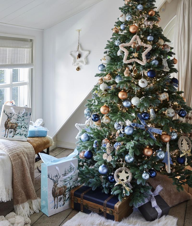 Najmodniejsze kolory choinek 2023