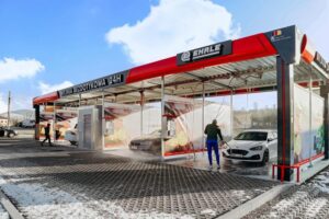 Ile kosztuje budowa myjni bezdotykowej z dwoma stanowiskami? Sprawdź, zanim zainwestujesz!