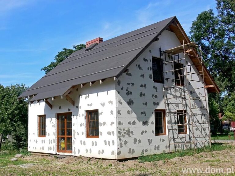 Styropian czy wełna: co wybrać w kontekście ceny i efektywności ocieplenia?