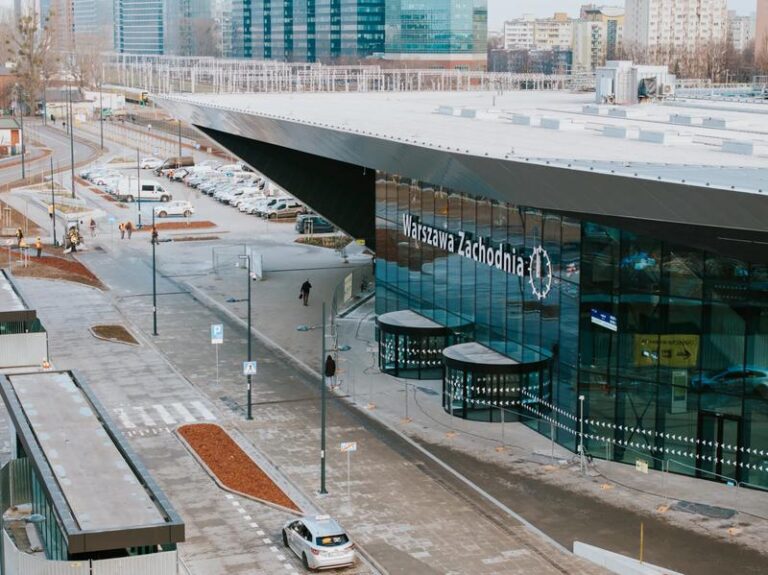 Odkryj moc solidnych fundamentów w Warszawie – klucz do trwałych budowli