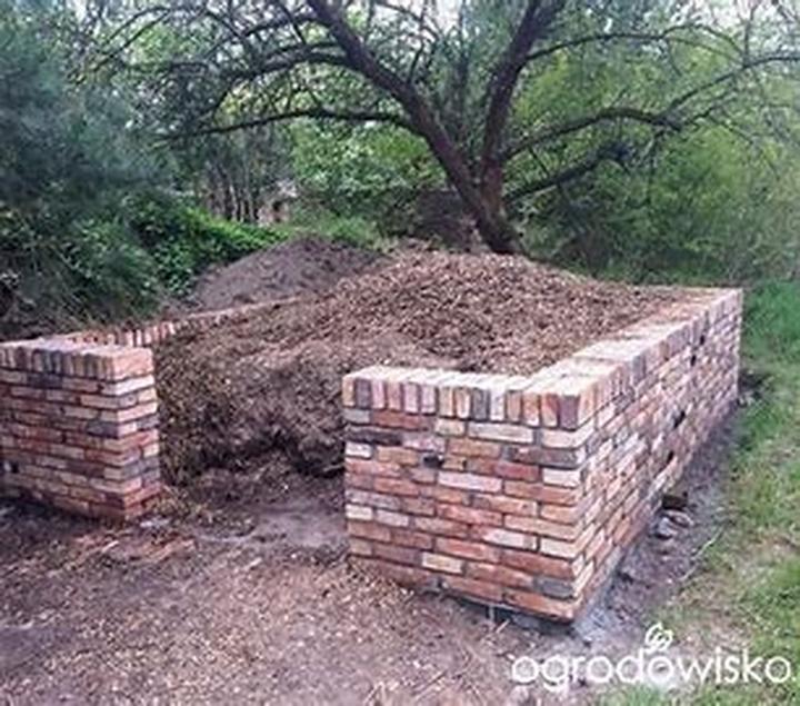 Praktyczny przewodnik: Jak stworzyć funkcjonalny kompostownik murowany?