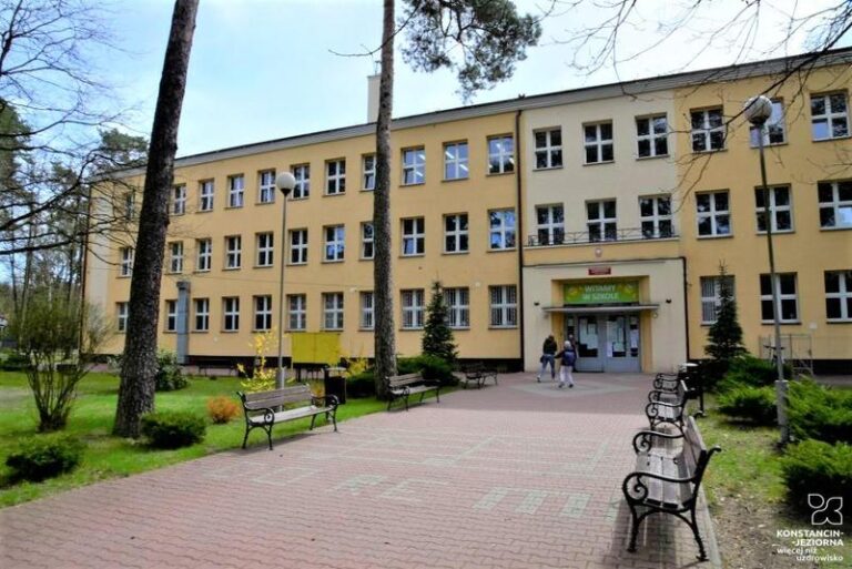 Jak prawidłowo sporządzić umowę na wykonanie fundamentów, by uniknąć problemów?